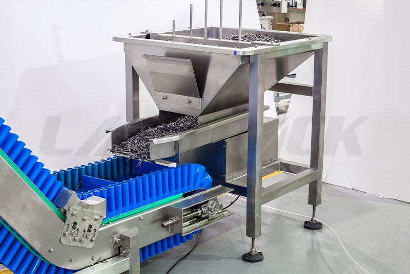 nail packaging machine